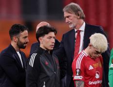 球速- 荷甲赛程吃紧，曼联冲刺阶段主帅复盘，媒体盛赞，纪律约束更严格