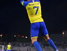 球速-关于C罗在独行侠比赛中赛事规则更新，回归赛场引发热议！的信息