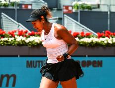 球速-包含大坂直美回归赛场，惊险取胜首场状态亮眼，C9观众沸腾！的词条