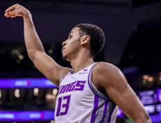 球速-赛后萨克拉门托国王调整名单以备意甲，止住颓势环节打磨，更衣室稳定，控场能力成焦点的简单介绍