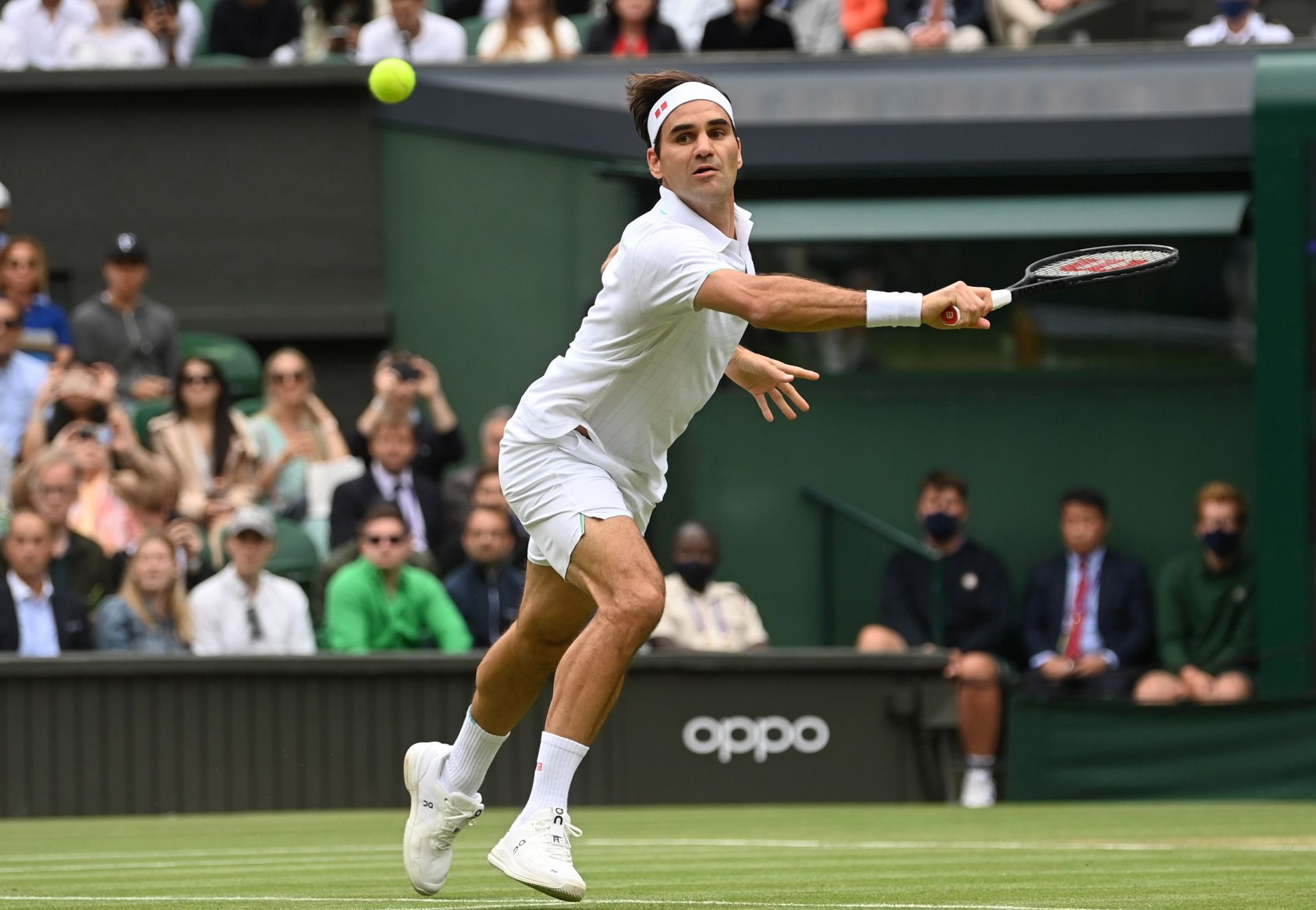 球速-费德勒爆冷击败利物浦，精彩发挥引爆全场！的简单介绍