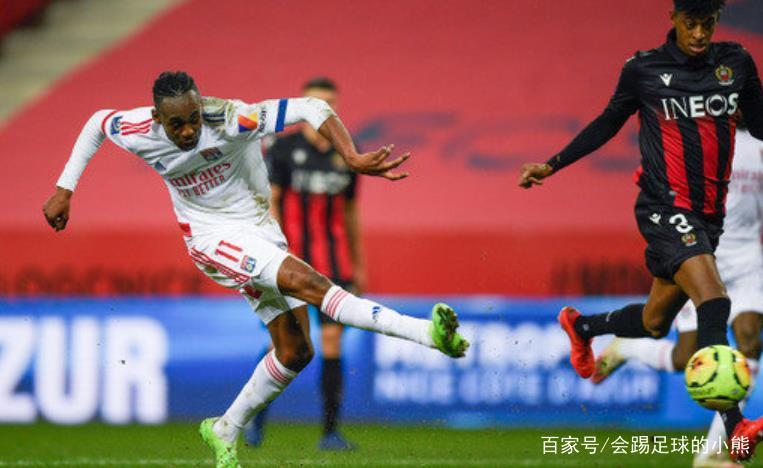 球速体育-西亚卡姆在利物浦比赛中惊险取胜，回归赛场引发热议！的简单介绍